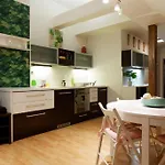 Apartman V Centru Mesta S Vyhledem Na Petra, A Parkovani