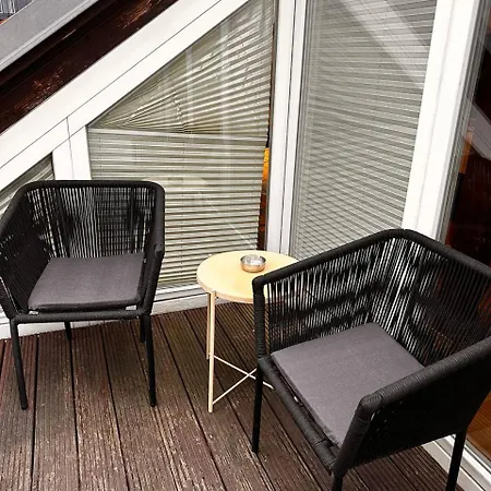 Appartement V Centru Mesta S Vyhledem Na Petra, A Parkovani *