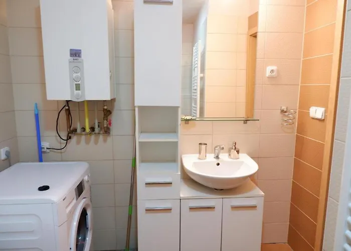 V Centru Mesta S Vyhledem Na Petra, A Parkovani Apartment